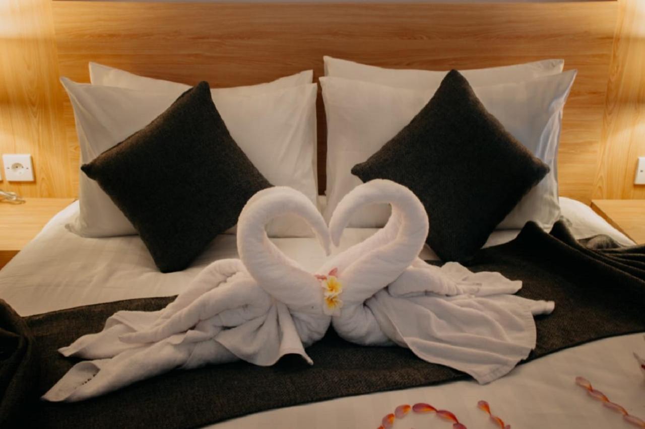 Sea Terras Suite And Luxury Batununggul Exteriör bild